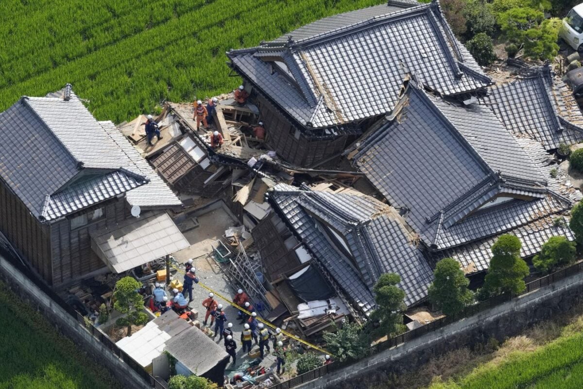 Japan Earthquake Death Toll Climbs To 34 As Survivors Endure Sweltering Heat | Latest Updates