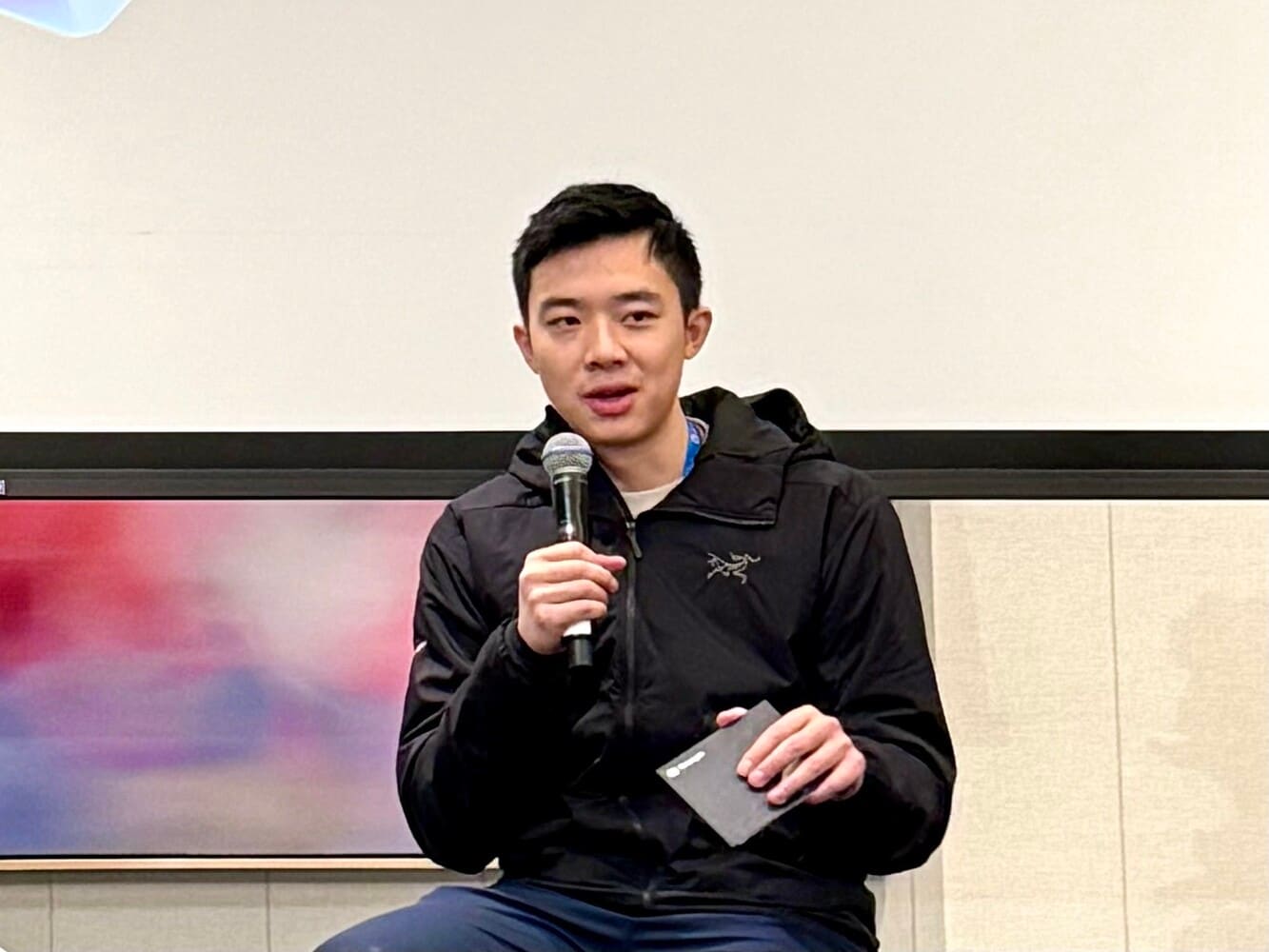 Jesse Zhang launched Decagon to automate customer service using artificial intelligence. Today, the company’s AI agents are used by businesses including Duolingo, Notion and Hertz to improve customer interactions. (Image: LinkedIn)