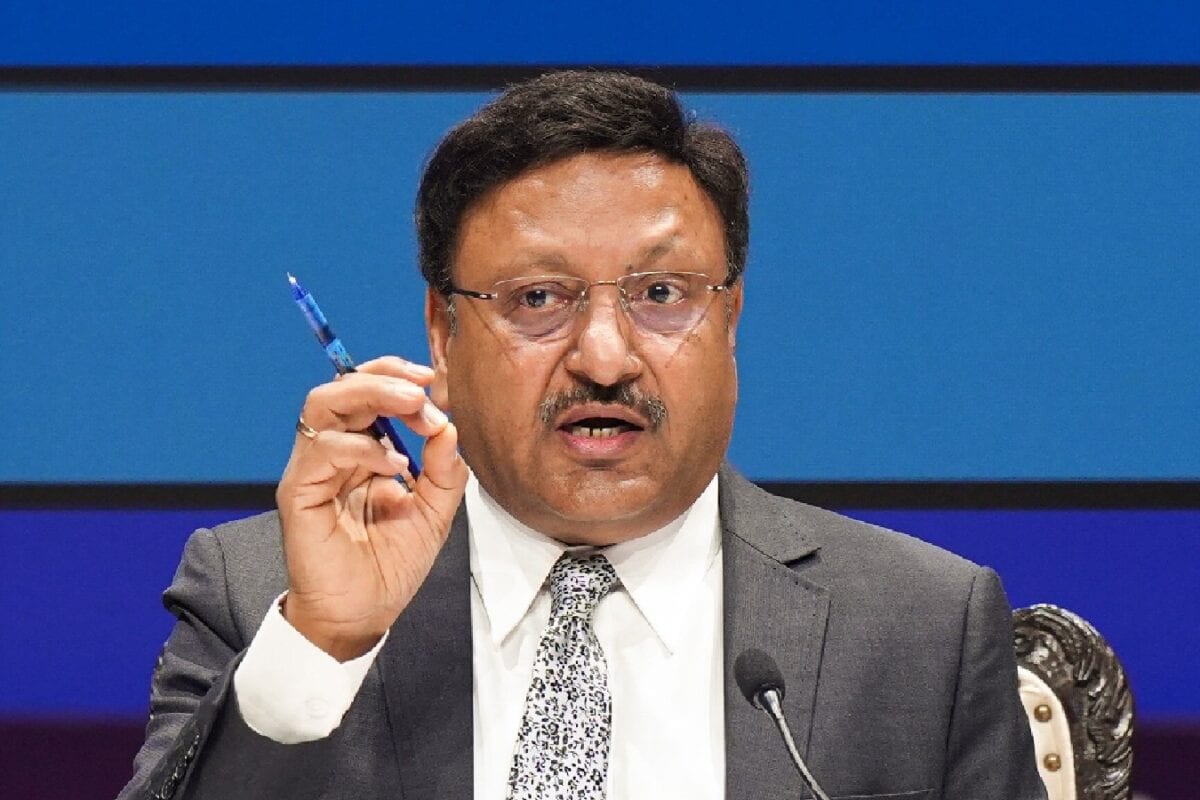 Former Chief Election Commissioner Rajiv Kumar Joins HDFC Bank As Part-Time Chairman