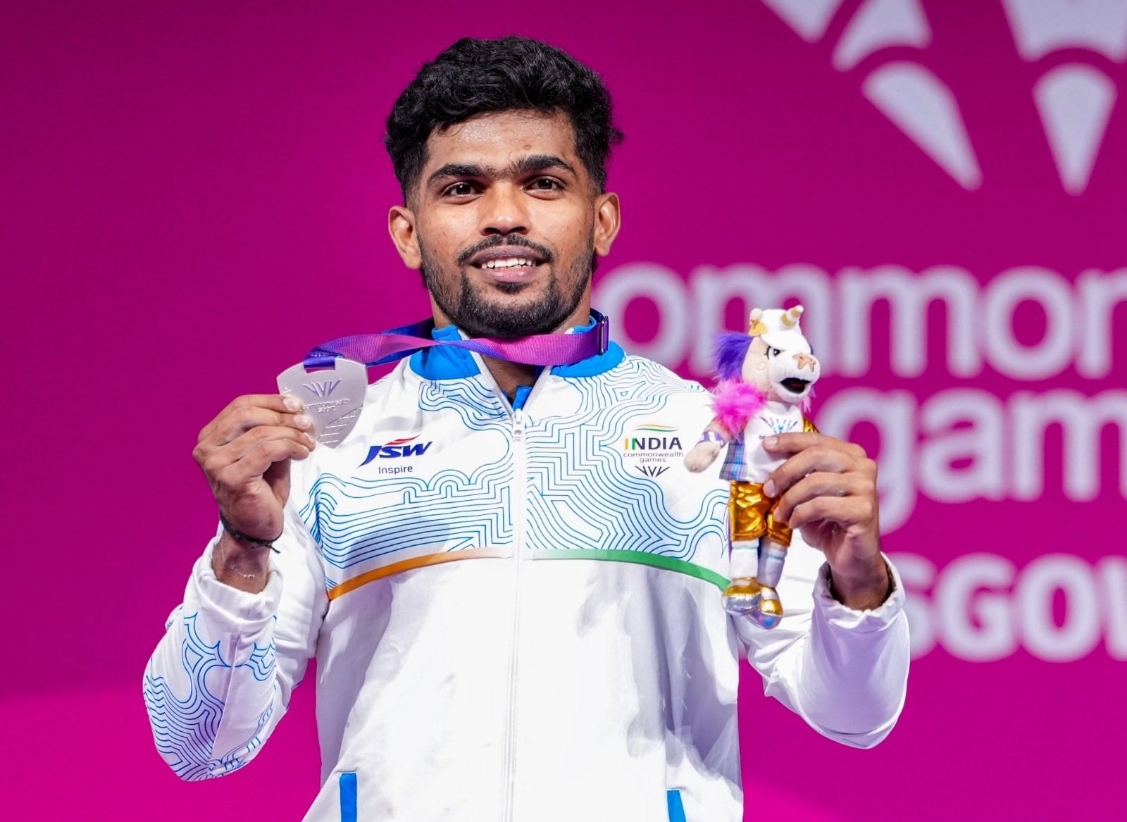 Muthupandi Raja (Silver): Muthupandi Raja delivered a solid performance in the men’s 65kg weightlifting category to clinch a silver medal. With a combined lift of 286kg, he showcased consistency and strength, adding another medal to India’s tally and continuing the country’s dominance in weightlifting at the Games.