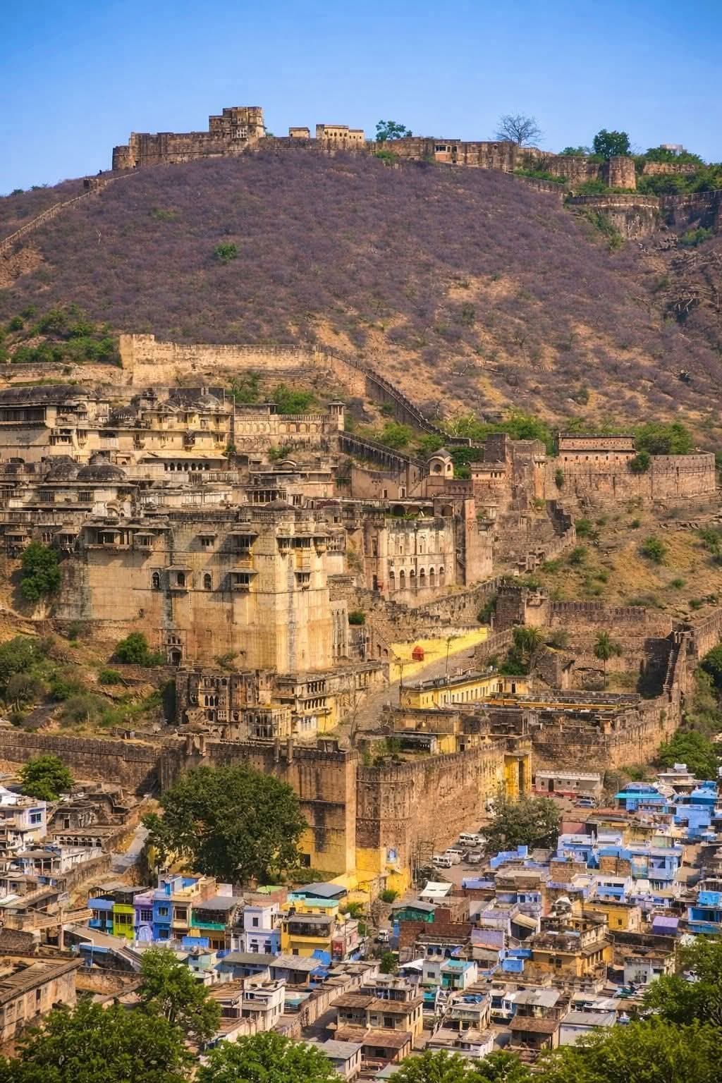 Hanumangarh, RajasthanSituated in northern Rajasthan, Hanumangarh receives roughly 250-300 mm of rainfall each year. Agriculture here relies heavily on irrigation from the Indira Gandhi Canal due to the region's naturally dry conditions.