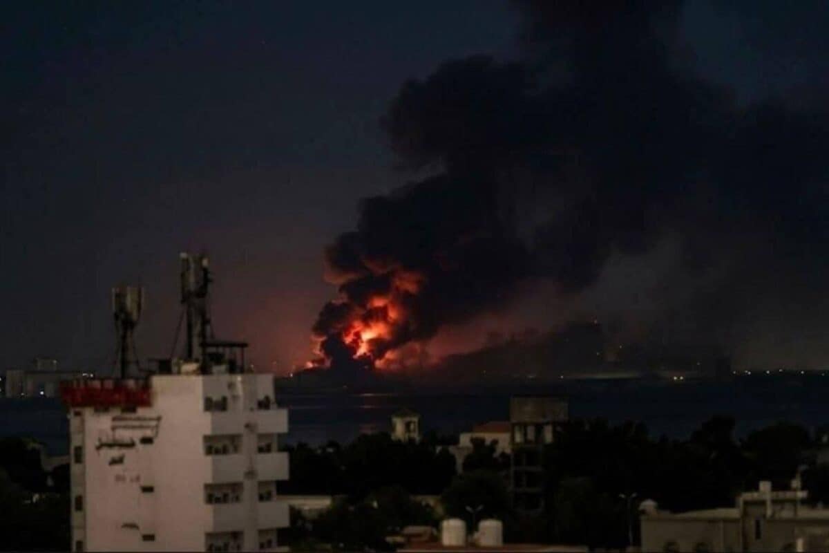 Saudi Coalition Strikes Yemen's Houthi-Held Hodeida After Red Sea Tanker Attacks