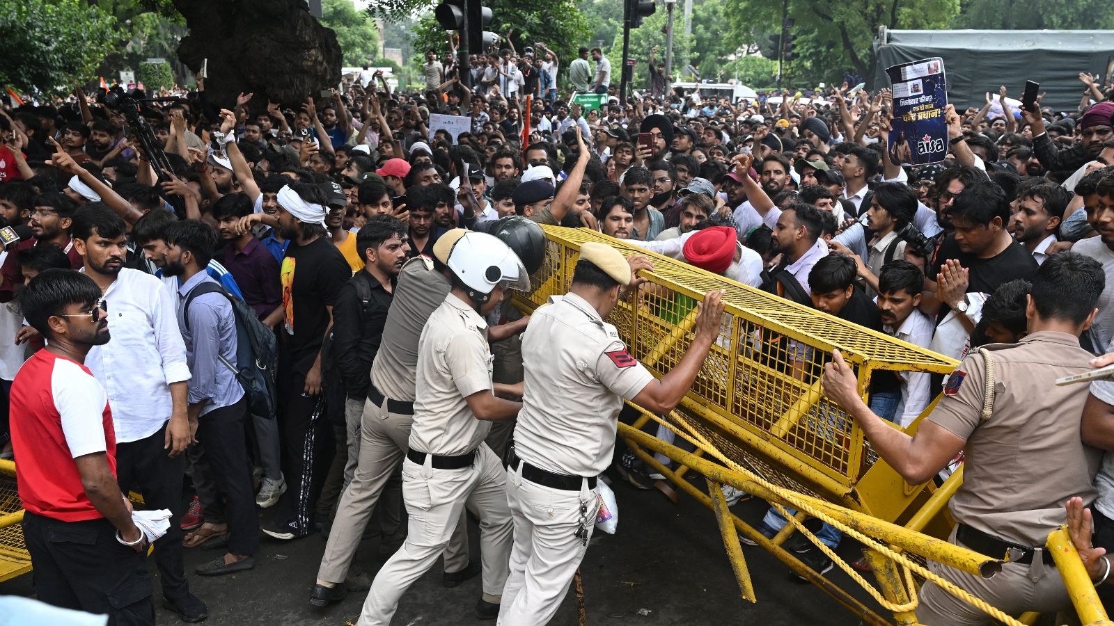 Supreme Court Quashes FIRs Against Students Who Joined Jantar Mantar Protests; CJP Calls Off September 5 March
