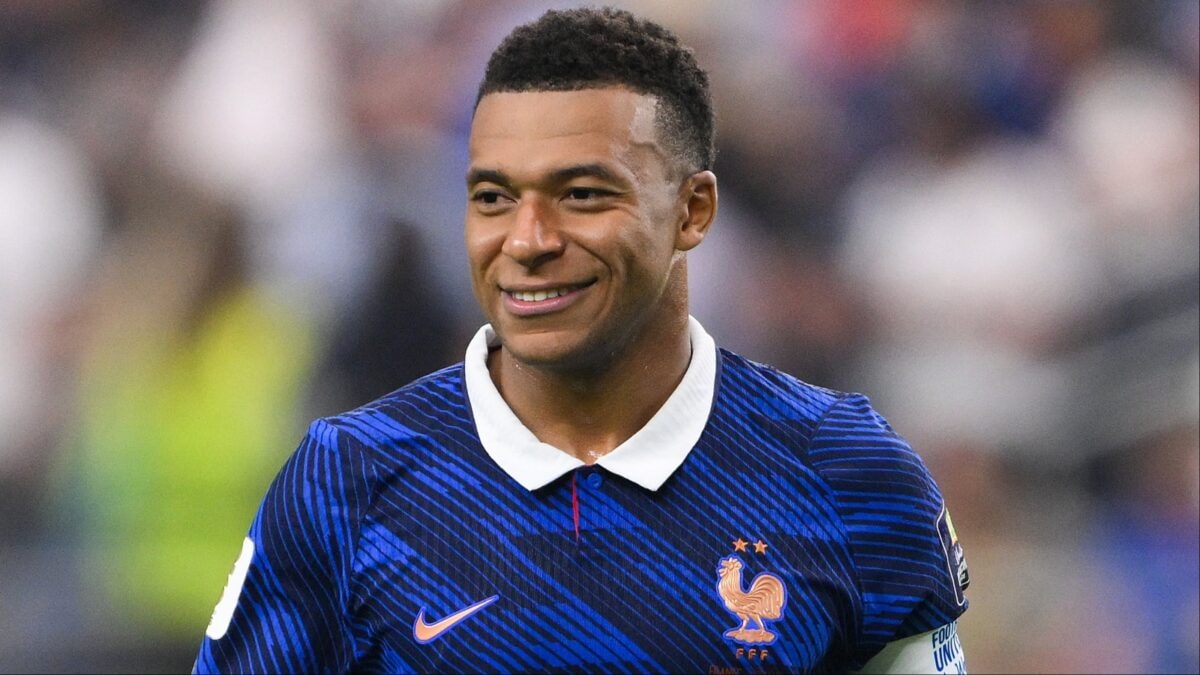 Mbappe takes a second straight Golden Boot, a first in World Cup history