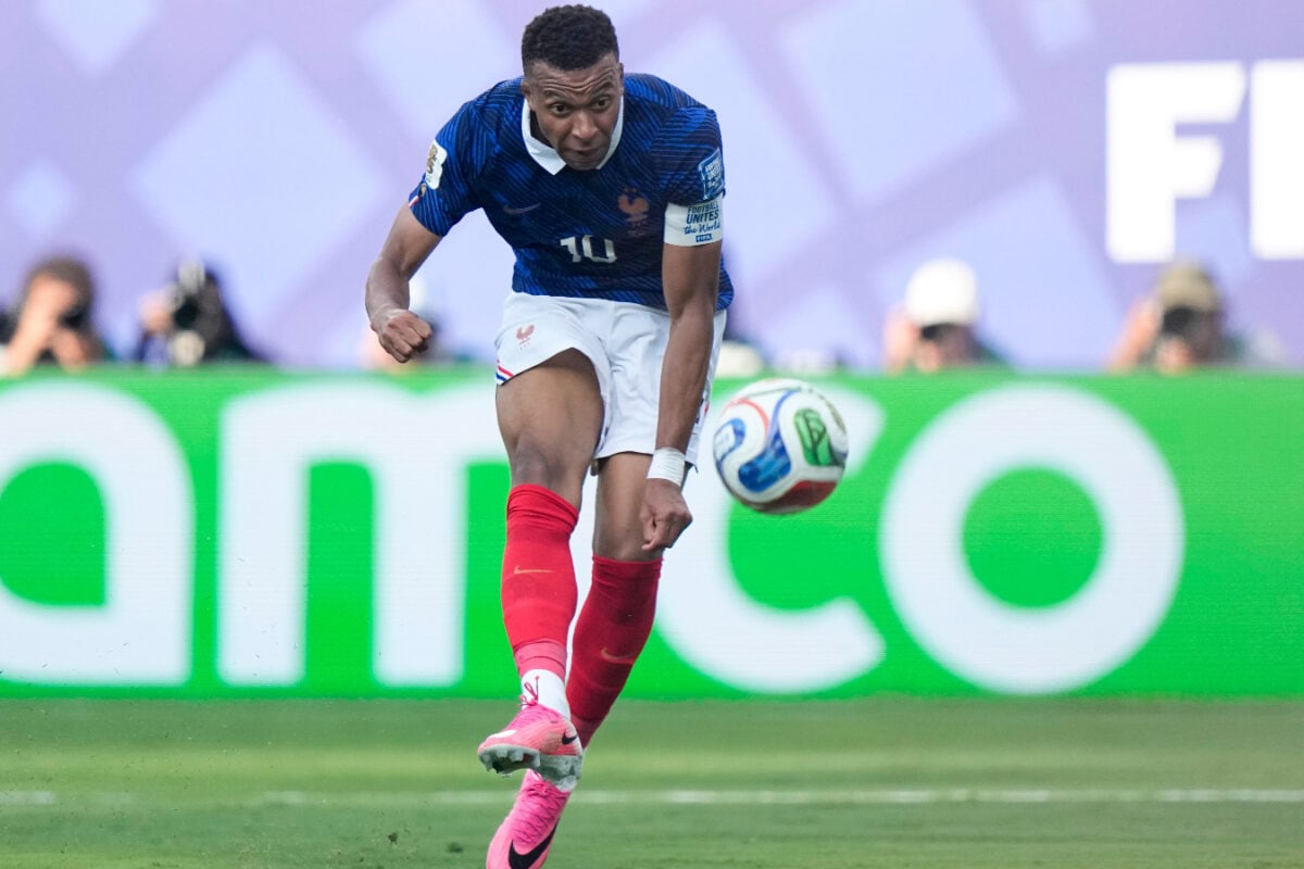 Mbappe Double Fires France Into FIFA World Cup Last 16; Sweden Swept Aside