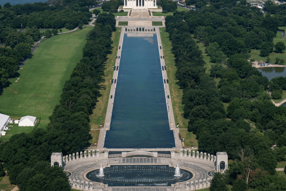E US Olympian Indicted Over Alleged Vandalism At Lincoln Memorial Reflecting Pool