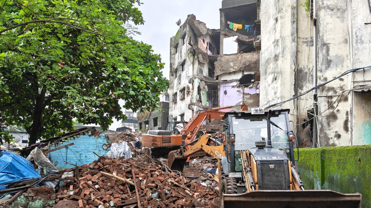 Indian Building Code 9 Dead, Several Feared Trapped After Building Collapses In Maharashtra ...