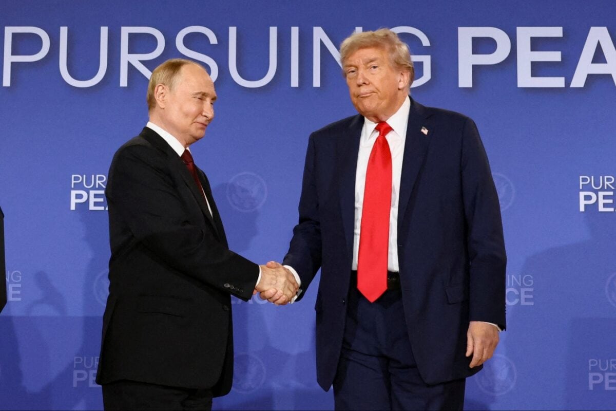 Trump Offers To Help Broker Ukraine Deal In Call With Putin, Also Speaks To Zelenskyy