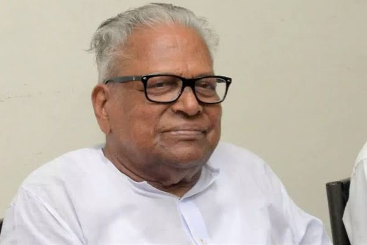 CPM Kerala Drops Achuthanandan Memorial Edition After 'Kallan Vijayan' Article Triggers Storm
