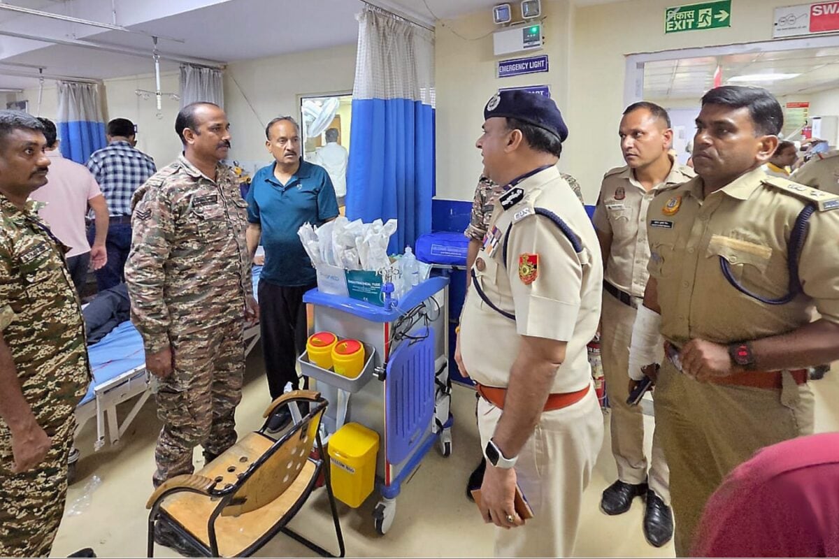 Delhi ACP Injured In Violence Amid CJP Protests Suffers Head Injury, Ear Bleeding, Limb Bruises: Hospital