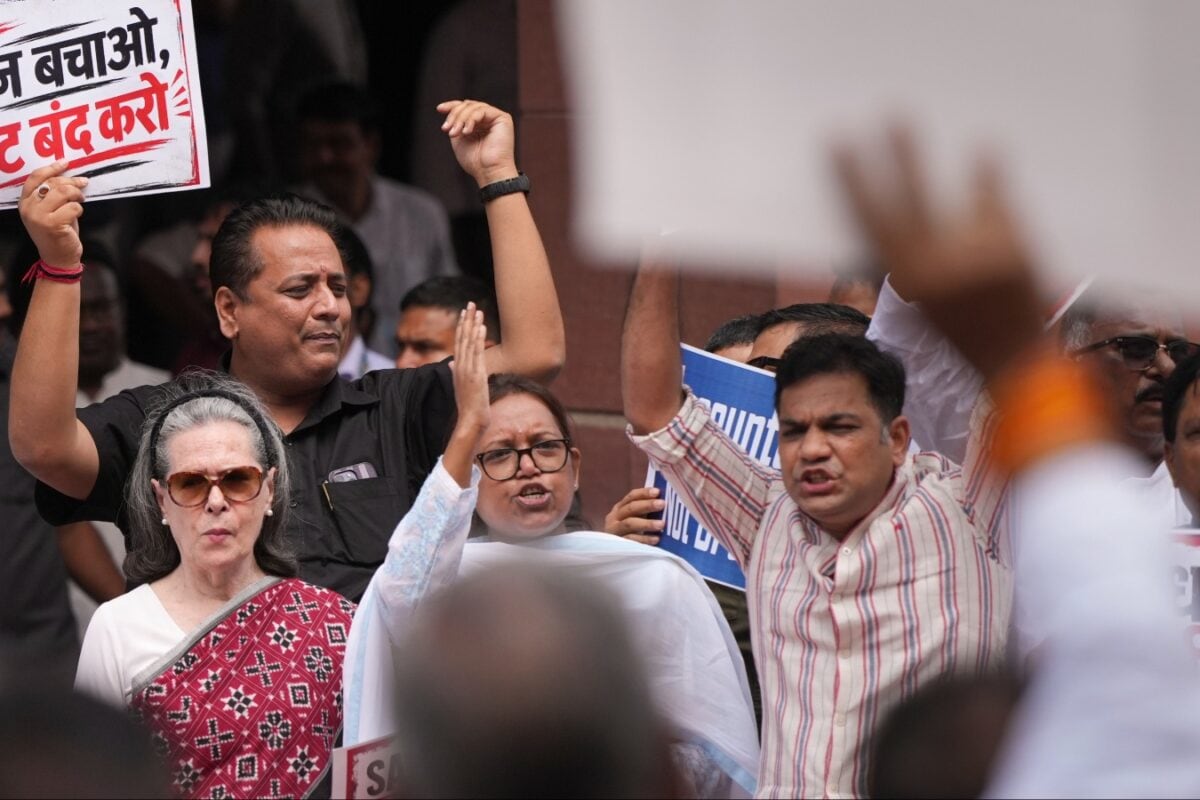 'Cowardice, Cruelty': Sonia Gandhi Alleges 'Collapse' Of Education System, Slams Modi Govt Over Protests