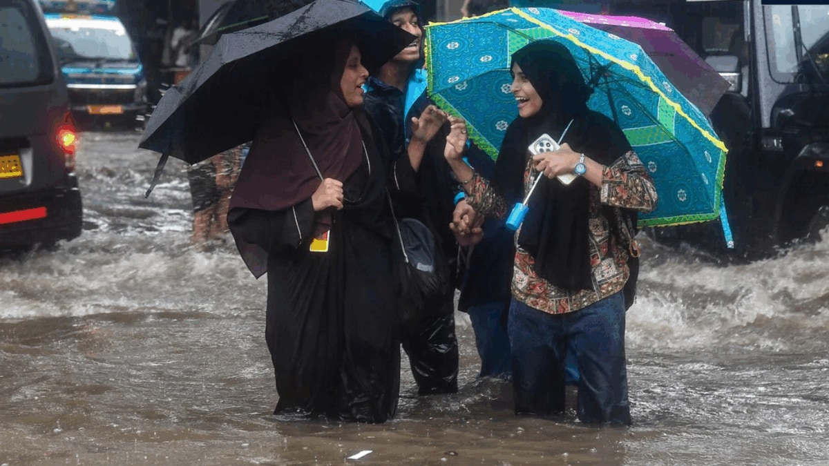 Weather Updates Live: Mumbai Faces Flash Flood Risk Over Next 24 Hours; IMD Issues Heavy Rain Alert For Delhi-NCR