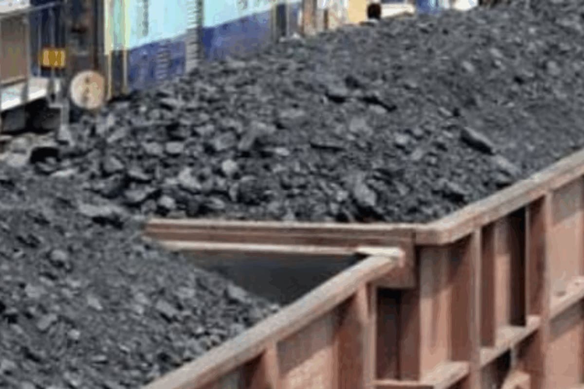 Coal-Laden Freight Train Derails Near Anand Vihar, 53 Trains Affected; No Injuries Reported