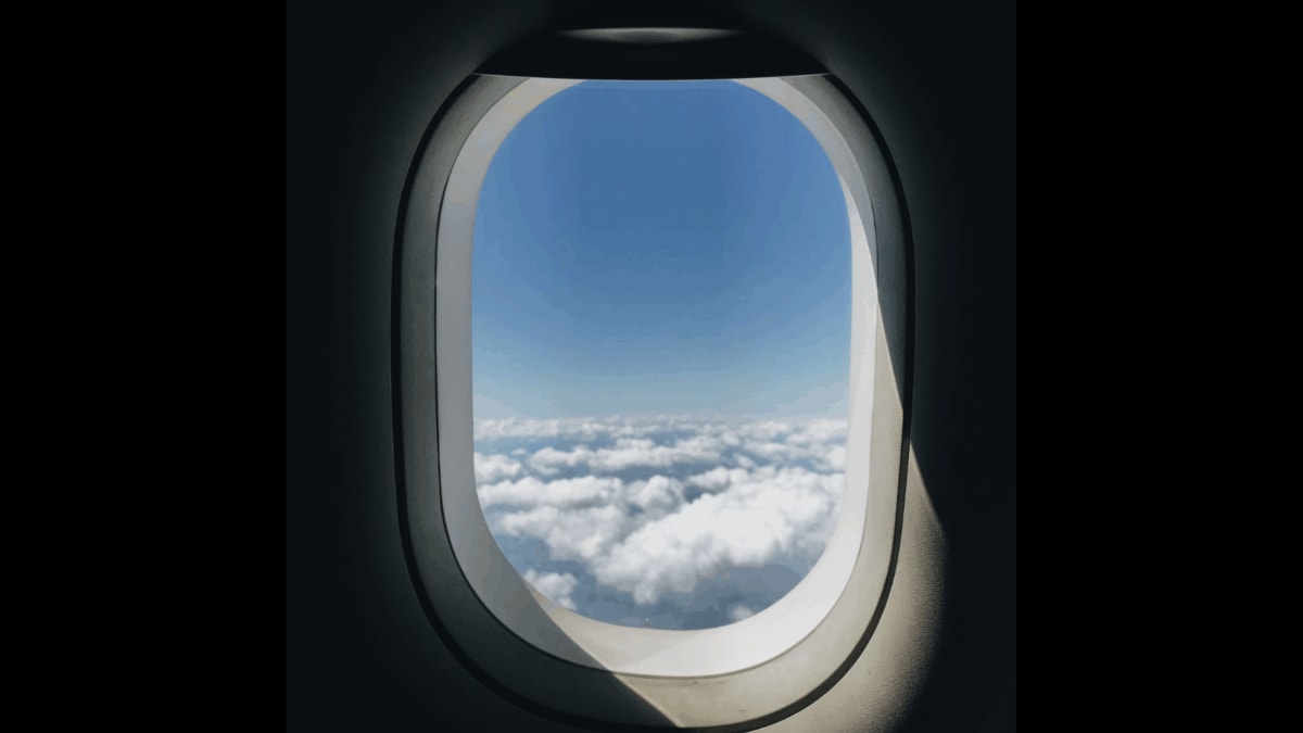 Pressure Trap: Why Airplane Windows Are Round. The Reason Might Stun You