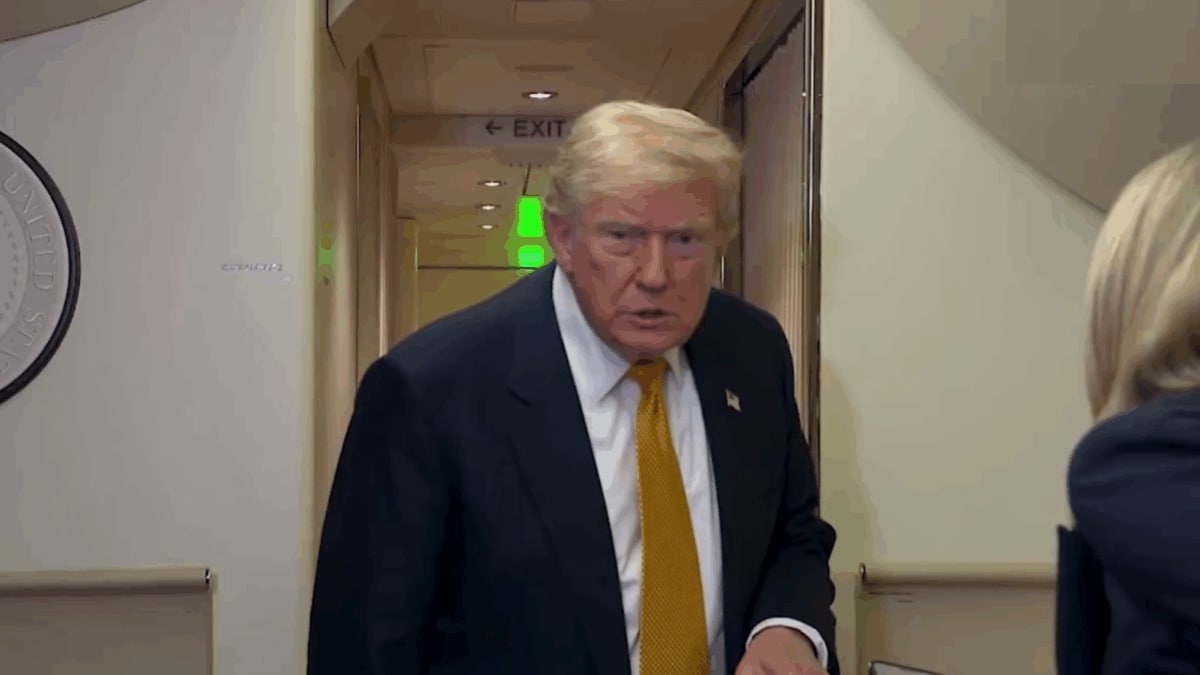 Trump Leaves Turkey On Old Air Force One, Boards New Jet In Britain Amid Iran Tensions