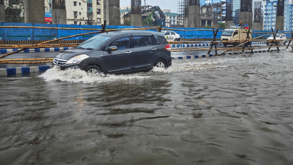 Ahmedabad IT Firm Denies WFH Despite Heavy Rainfall, Says 'Come A Little Late, But Join The Office'