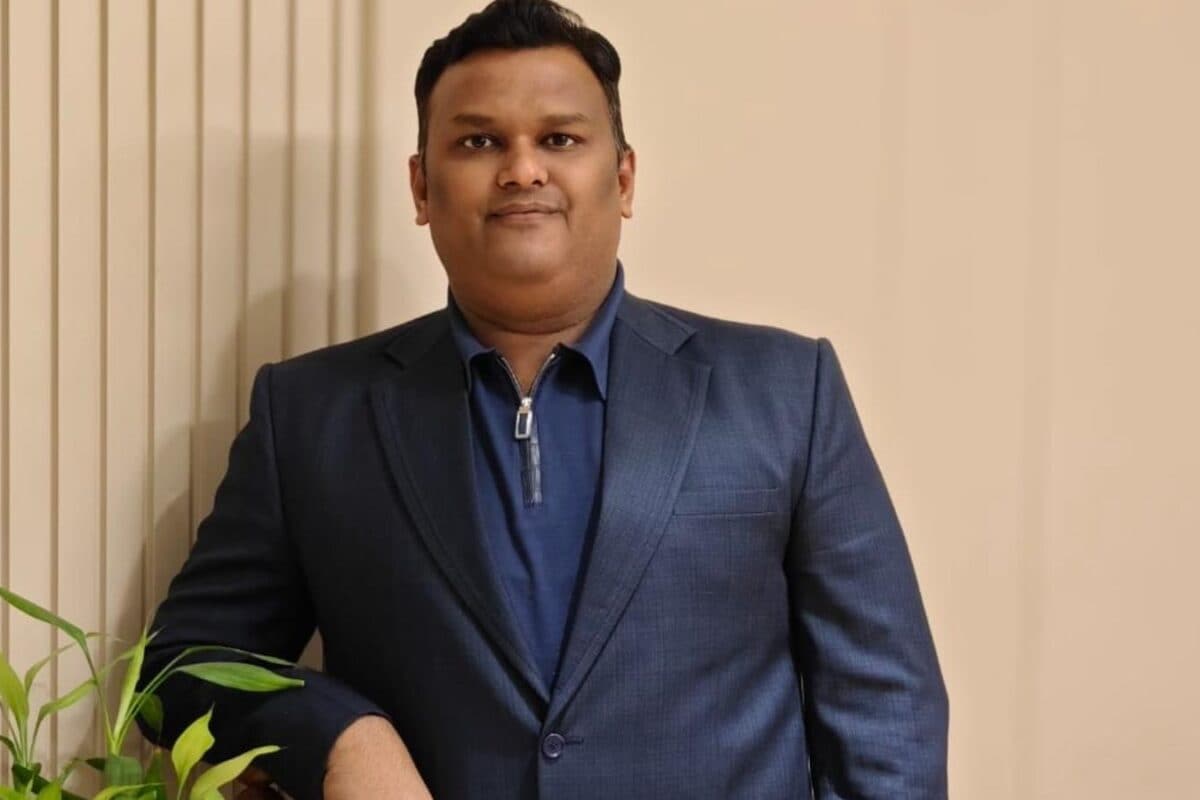 रवि अग्रवाल की सफलता की कहानी: 10 लाख से शुरू, अब 300 करोड़ की फंडिंग से अफ्रीका में विस्तार