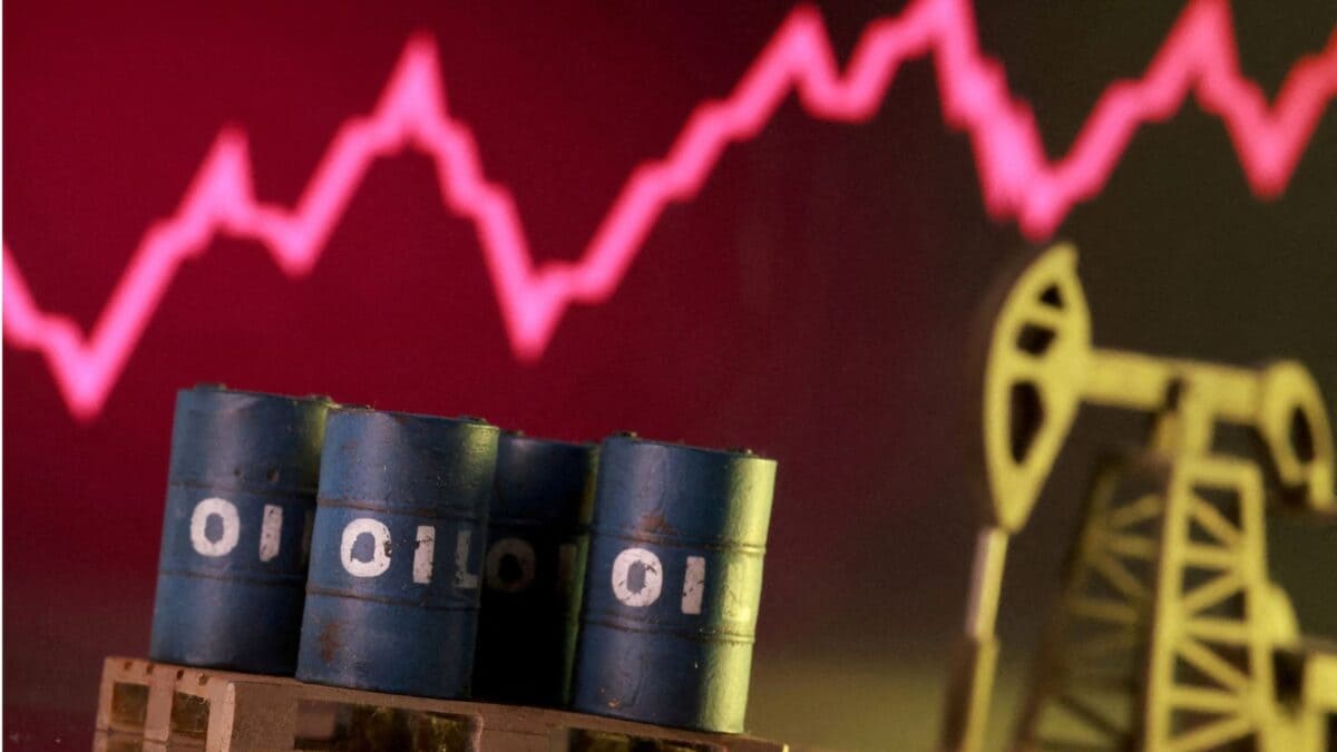 Oil Prices Inch Closer To $100 A Barrel-Mark, Highest Since May, As War Escalates
