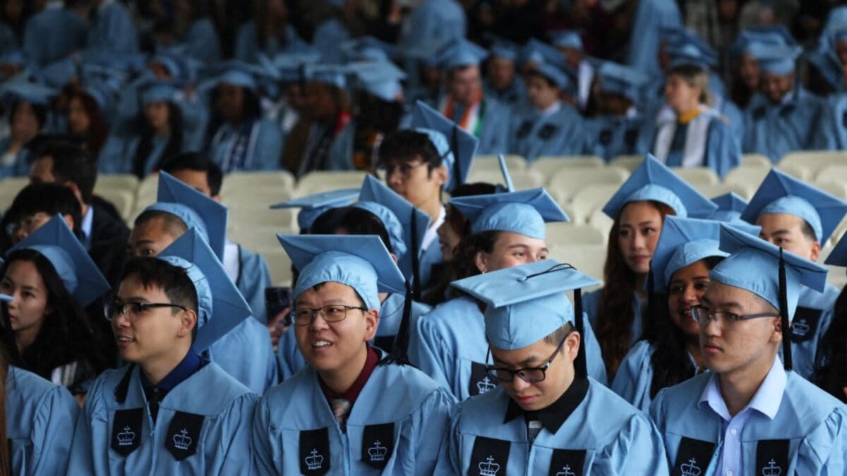 0,000 Price Tag To Work In US? Trump Admin Eyes New Fee For Foreign Students: Report