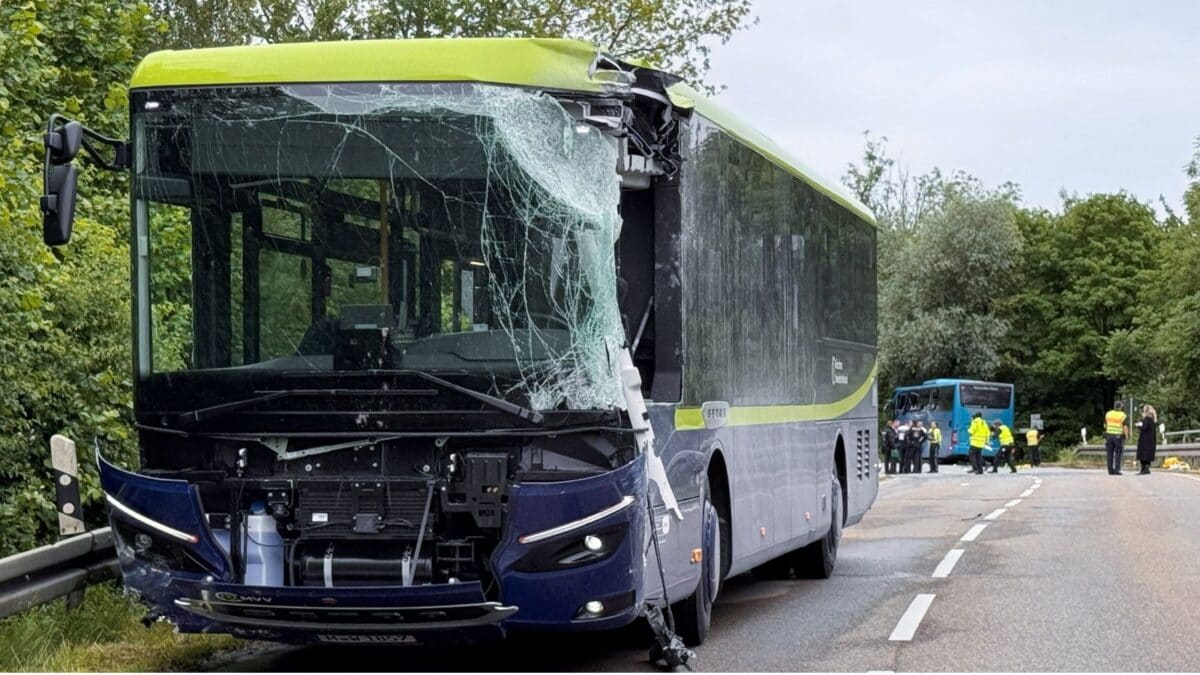 At Least 35 Killed As Two Buses Collide In Syria, Rescue Operation Underway