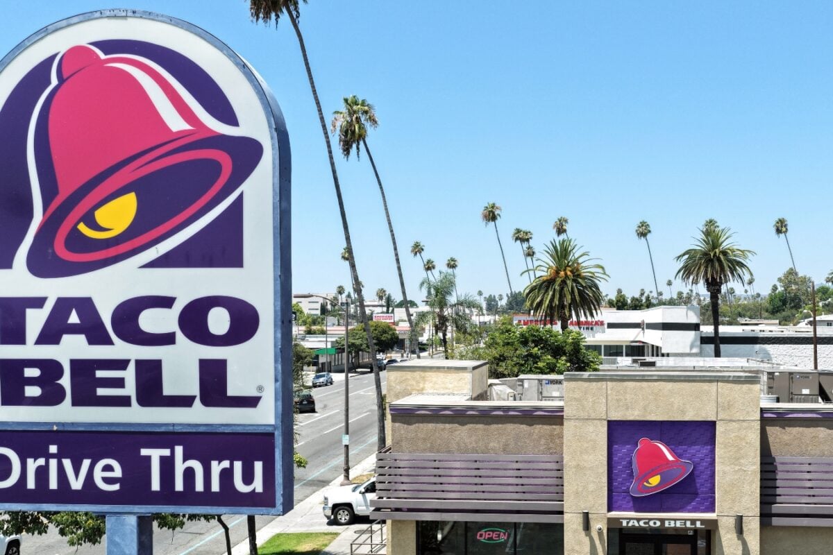 Taco Bell Lettuce Supplier Linked To Cyclosporiasis Outbreak In US Causing 'Explosive Diarrhoea'