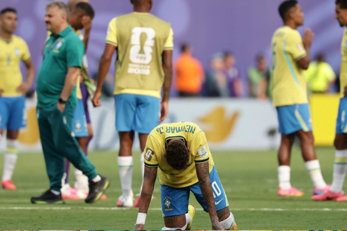 Neymar's International Retirement Draws Emotional Messages From Zlatan, Henry