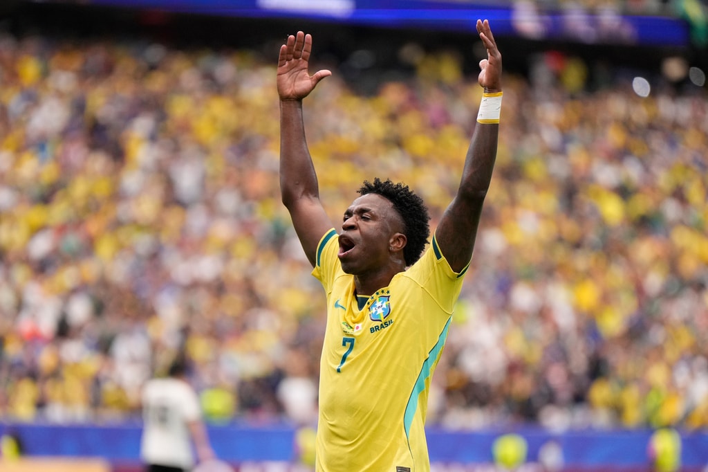 FIFA World Cup Golden Boot Race: Kylian Mbappe Moves Ahead Of Lionel Messi FIFA World Cup Golden Boot Race: Kylian Mbappe Moves Ahead Of Lionel Messi