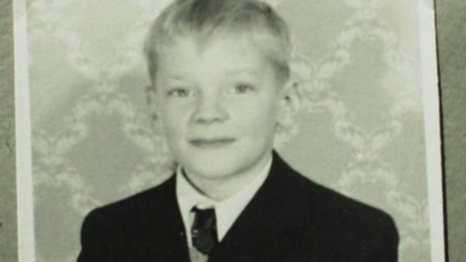 Sir James Dyson was born on May 2, 1947, in Cromer, Norfolk, England. His father died when he was just nine years old, and the loss shaped his determination from an early age. At school, Dyson excelled in long-distance running, later saying the sport taught him resilience and the value of persistence. He initially studied art before joining the Royal College of Art, where he discovered industrial design, a field that perfectly blended creativity with engineering. Reflecting on that turning point, Dyson said: "At school I opted for arts... I only stumbled on engineering by accident and immediately decided what I wanted to do—make things that work better." Sir James Dyson was born on May 2, 1947, in Cromer, Norfolk, England. His father died when he was just nine years old, and the loss shaped his determination from an early age. At school, Dyson excelled in long-distance running, later saying the sport taught him resilience and the value of persistence. He initially studied art before joining the Royal College of Art, where he discovered industrial design, a field that perfectly blended creativity with engineering. Reflecting on that turning point, Dyson said: "At school I opted for arts... I only stumbled on engineering by accident and immediately decided what I wanted to do—make things that work better."