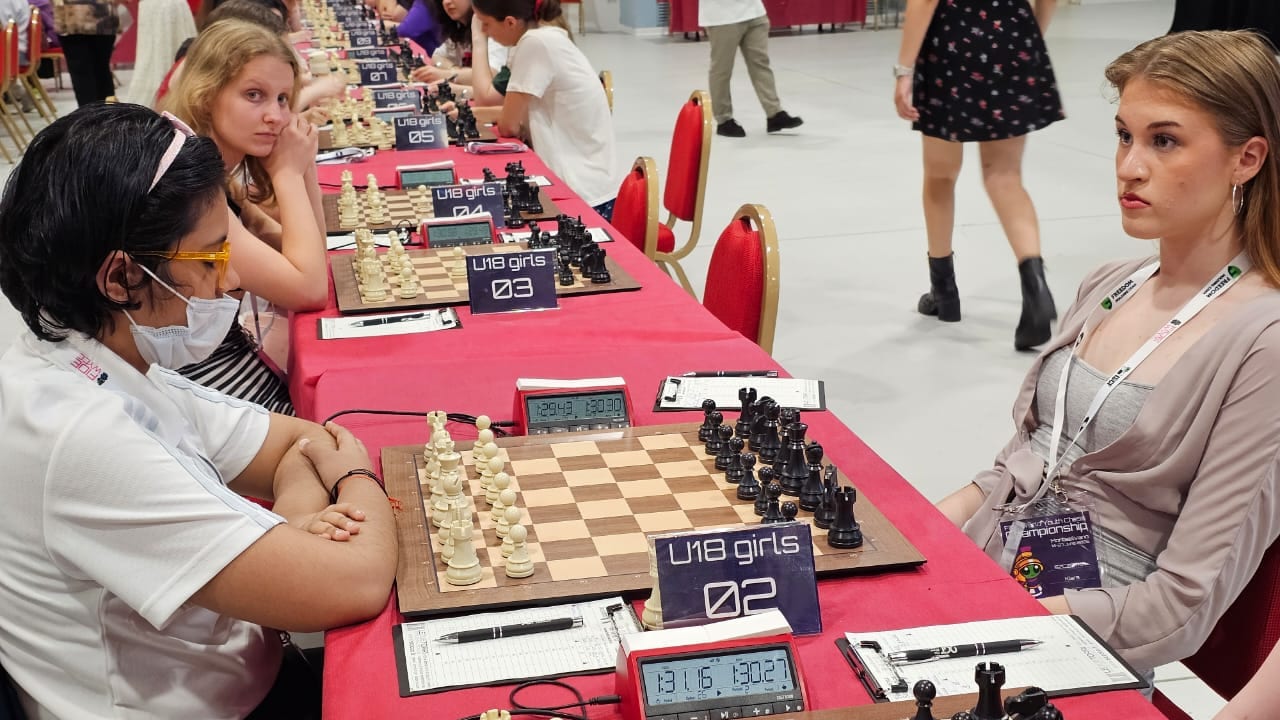 One detail about Pratitee has fascinated chess fans around the world; she was born exactly 50 years after chess legend Garry Kasparov. Kasparov was born on April 13, 1963, while Pratitee was born on April 13, 2013. Interestingly, both share not only the same birthday but also an extraordinary passion for chess from a young age. One detail about Pratitee has fascinated chess fans around the world; she was born exactly 50 years after chess legend Garry Kasparov. Kasparov was born on April 13, 1963, while Pratitee was born on April 13, 2013. Interestingly, both share not only the same birthday but also an extraordinary passion for chess from a young age.
