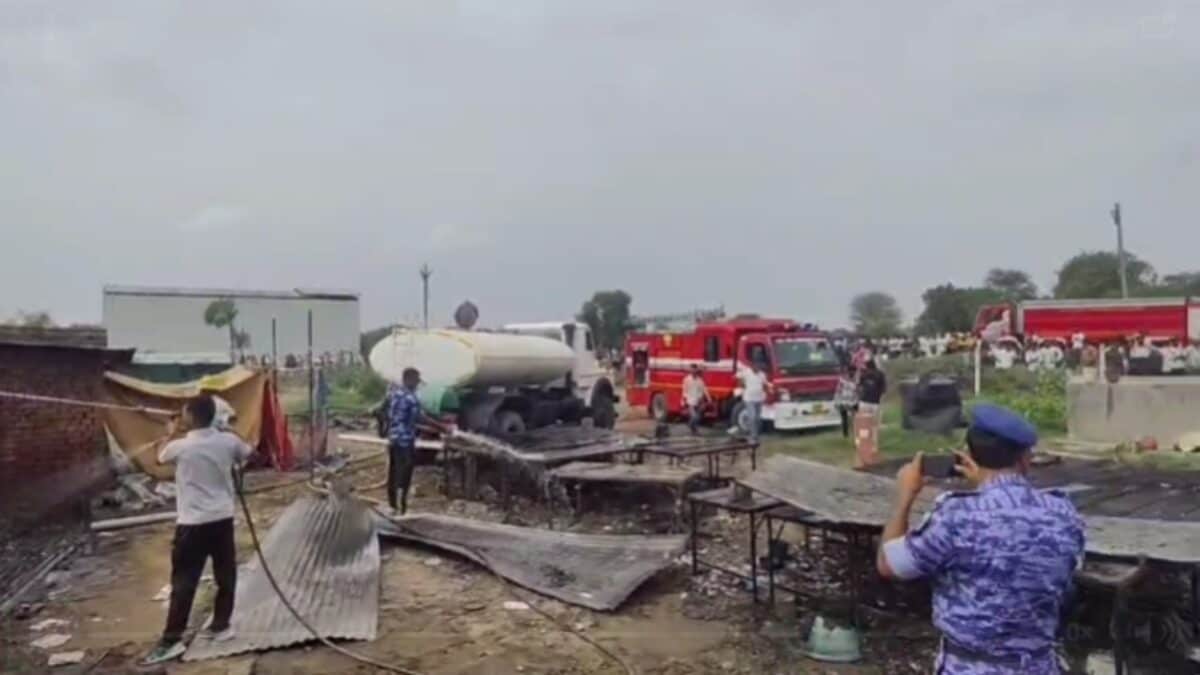 At Least 8 Dead, 5 Injured After Massive Fire Engulfs Firecracker Factory In Ahmedabad