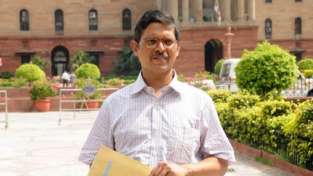 Amitabh Thakur Applies for Ram Mandir CEO Post