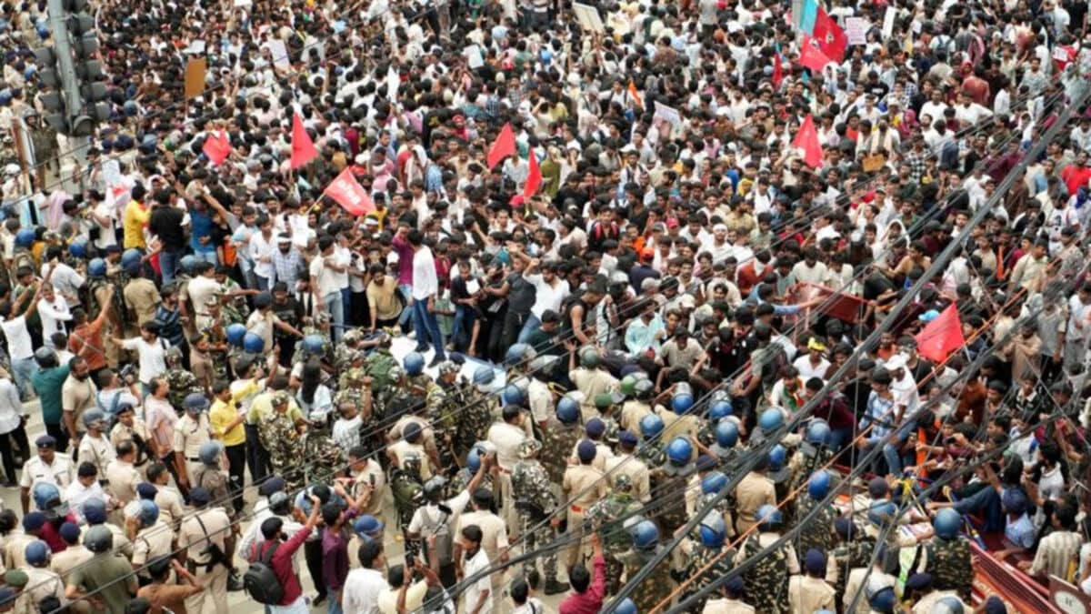 Delhi Police Defends Crowd-Control Action, Says Unruly Mob Hijacked Students’ Protest | Exclusive