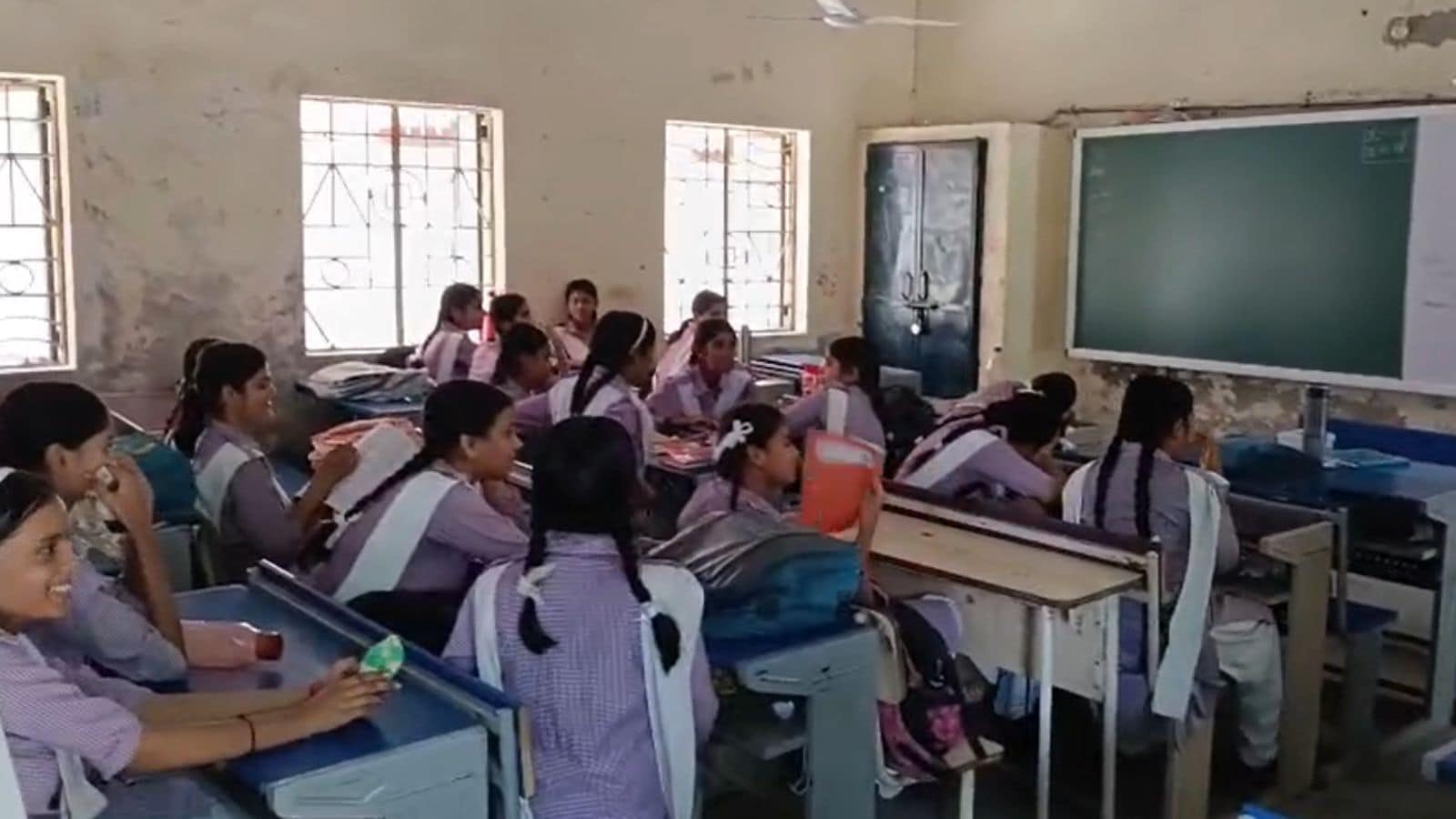No Fans, No Electricity: Delhi Govt School Students Forced To Study In Scorching Heat