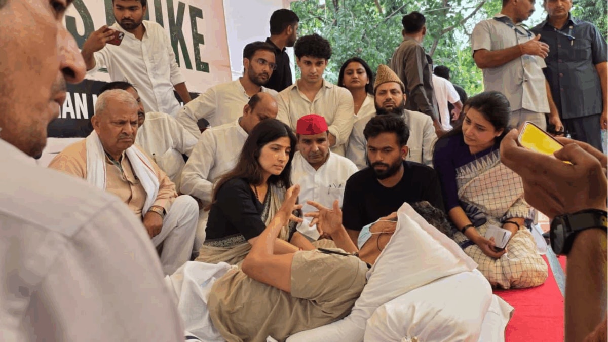 Dimple Yadav's Meet With Sonam Wangchuk: A Calculated Bet On Youth Ahead Of 2027 UP Polls?