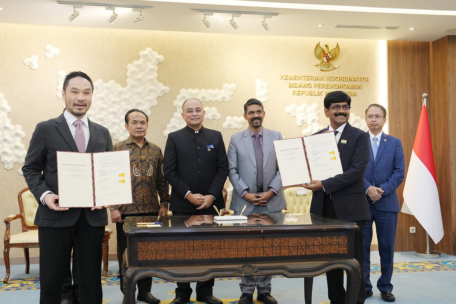 IIM Bangalore, IndonesiaIIM Bangalore will set up its first overseas campus in the Singhasari Special Economic Zone in Malang, Indonesia. The campus will initially offer executive education programmes for senior professionals and business leaders. In the next phase, it is expected to introduce full-fledged management degree programmes.