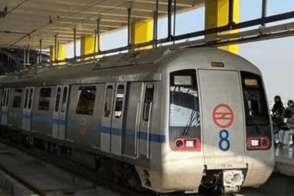 Delhi Metro Reopens 4 Key Stations After Dharmendra Pradhan's Resignation, 14 Remain Shut Amid Protest