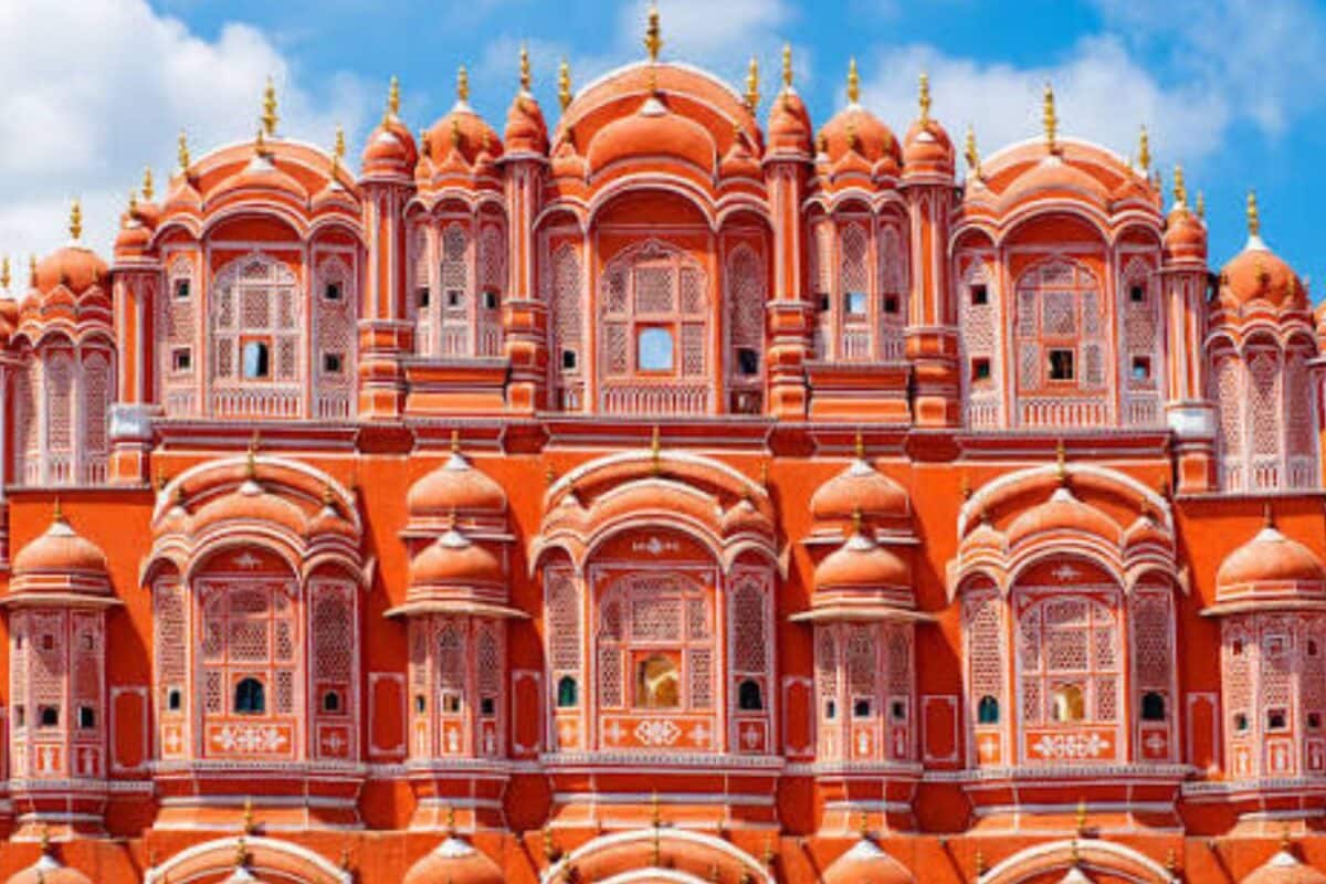 Why Does Jaipur's Hawa Mahal Have Exactly 953 Tiny Windows? The Story Behind Rajasthan's 'Palace Of Winds'