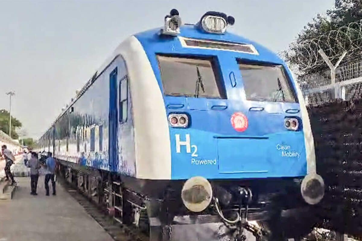 India's First Hydrogen Train Covers 900 Km In 5 Days, Marks Green Rail Milestone