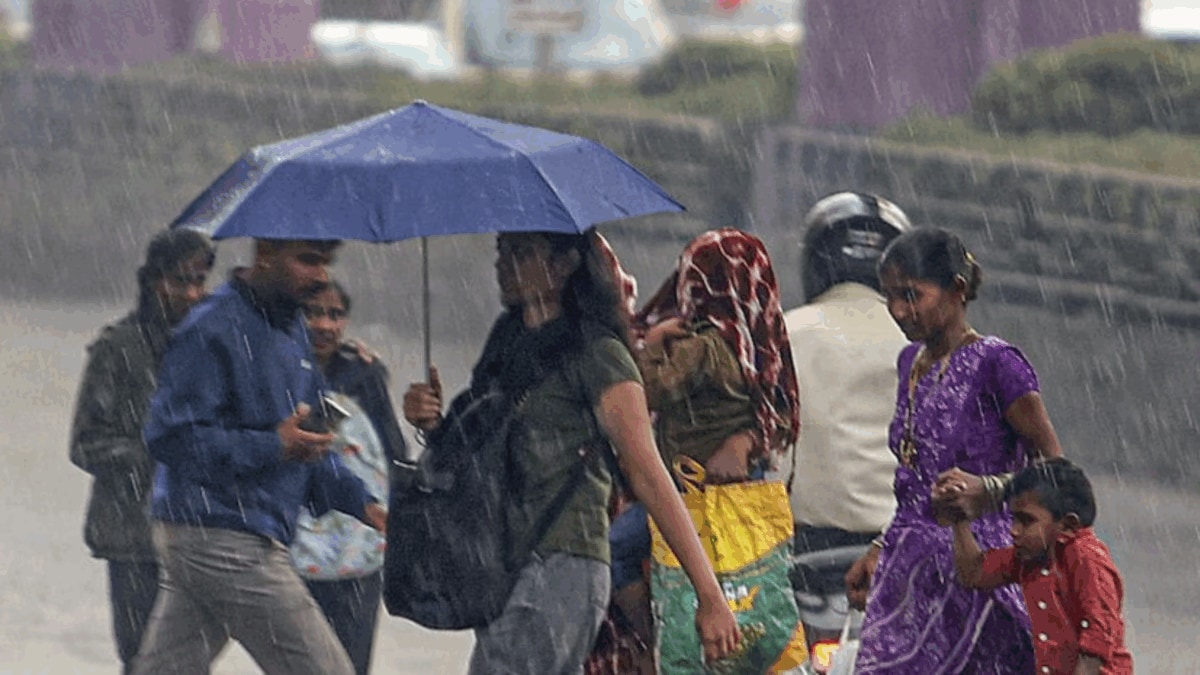 Mumbai Rains Live Updates: Traffic On Pune-Mumbai Road Restored; IMD Issues 'Orange Alert' For Mumbai, Thane