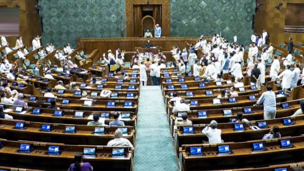 Centre May Soon Criminalise Deepfakes, 'Digital Arrest' With New Law After Supreme Court Push | India News - News18