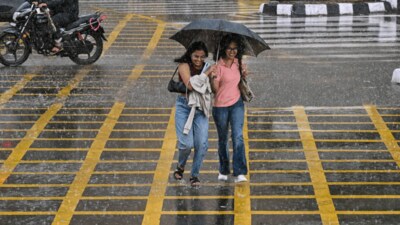 Mumbai Weather Update: Airline operations have also faced disruption due to the weather