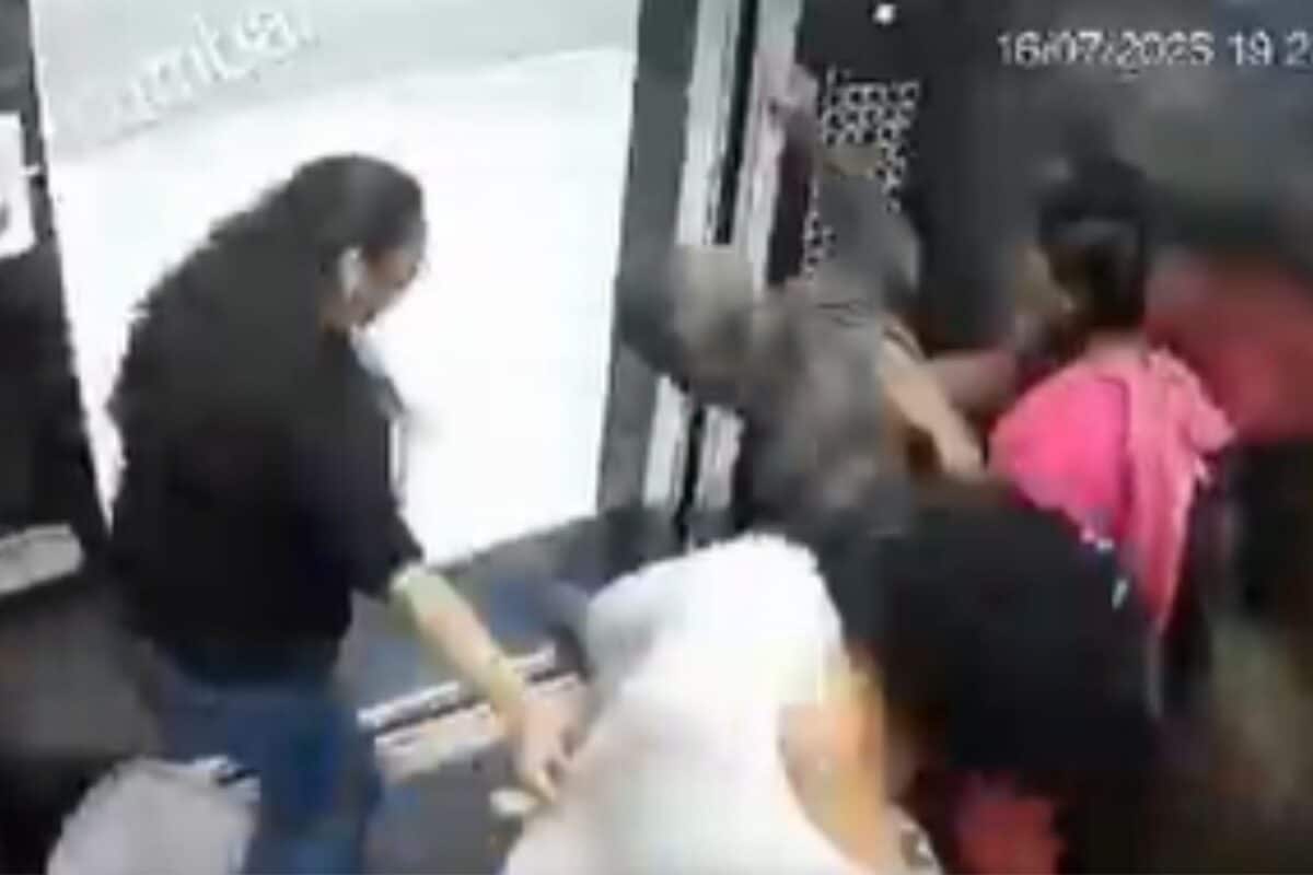 Aggressive Pet Dog Attacks Three Girls Inside Mumbai Lift, CCTV Captures Scary Moment