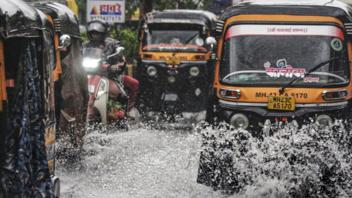 Red Alert For Mumbai, Thane This Weekend | Check IMD's Rain Forecast