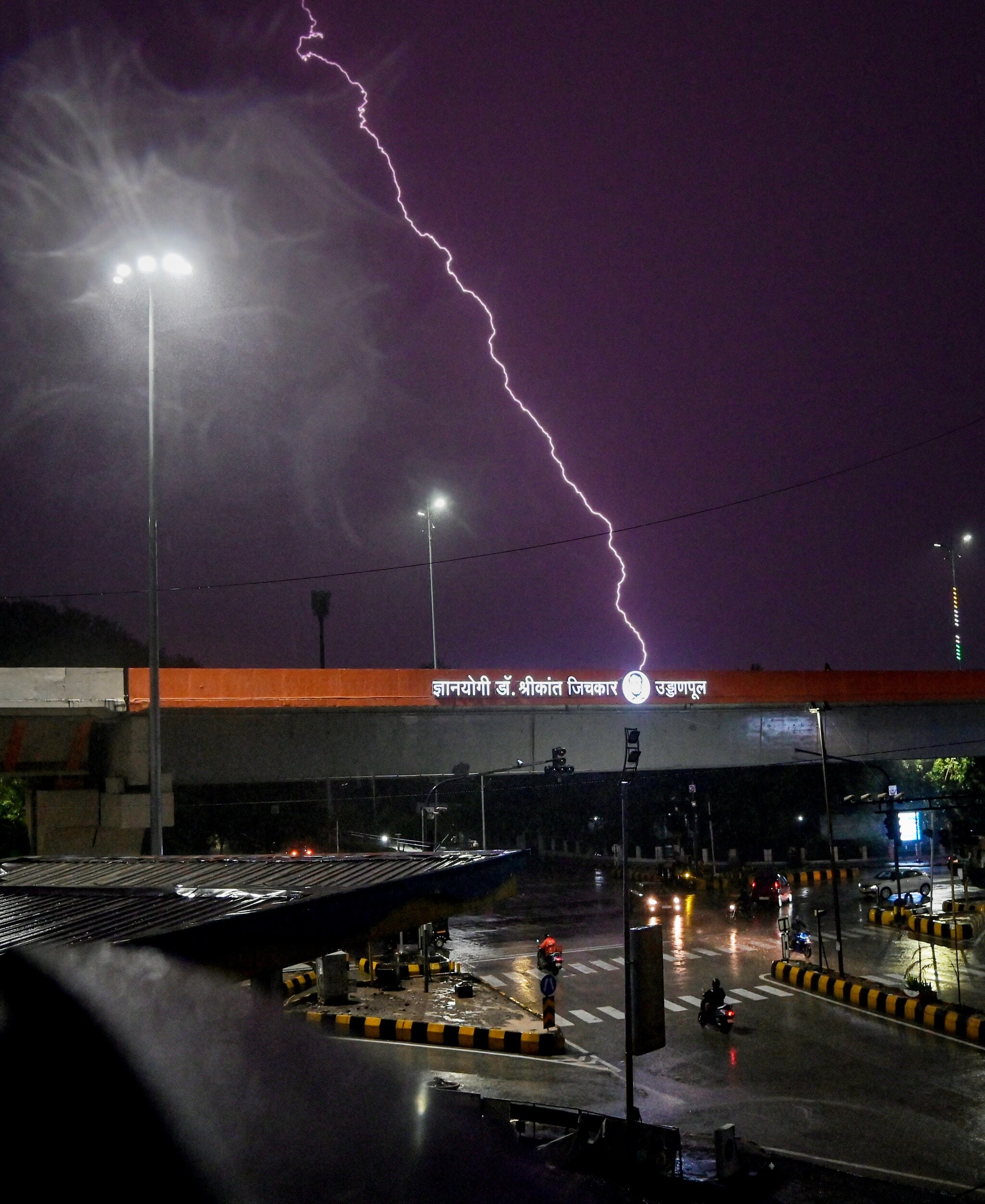 Monsoon Rin Monsoon 2026: 10 Dramatic Photos Of India Soaked In Heavy Rain