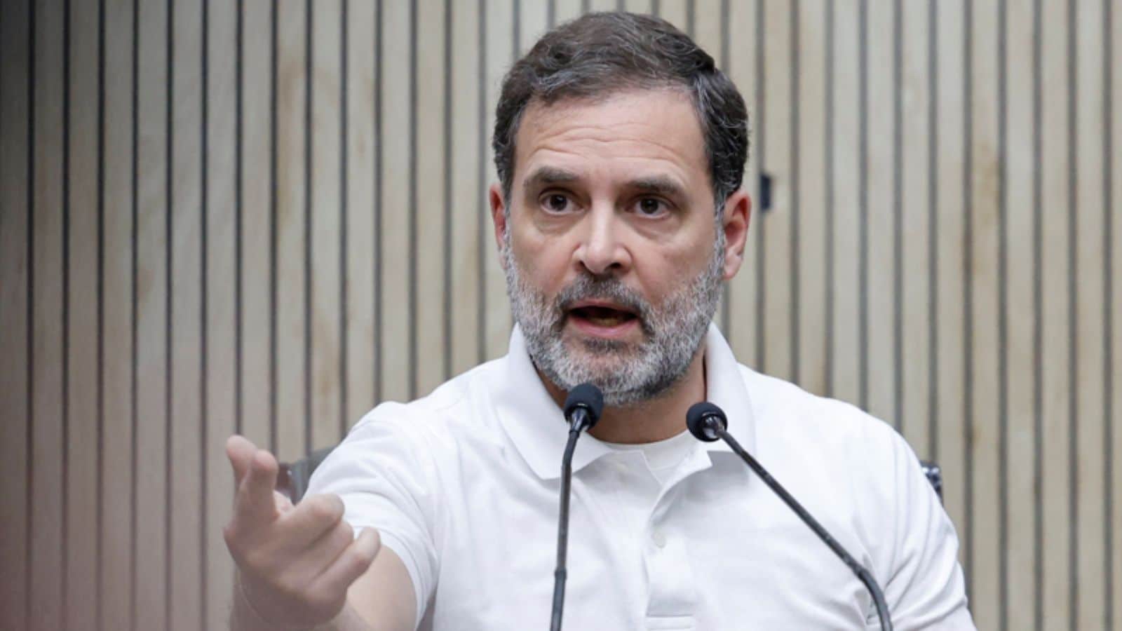 However, after his father's assassination in 1991, he shifted to Rollins College in Florida due to security reasons. Reports suggest he used the name Raul Vinci during this period.