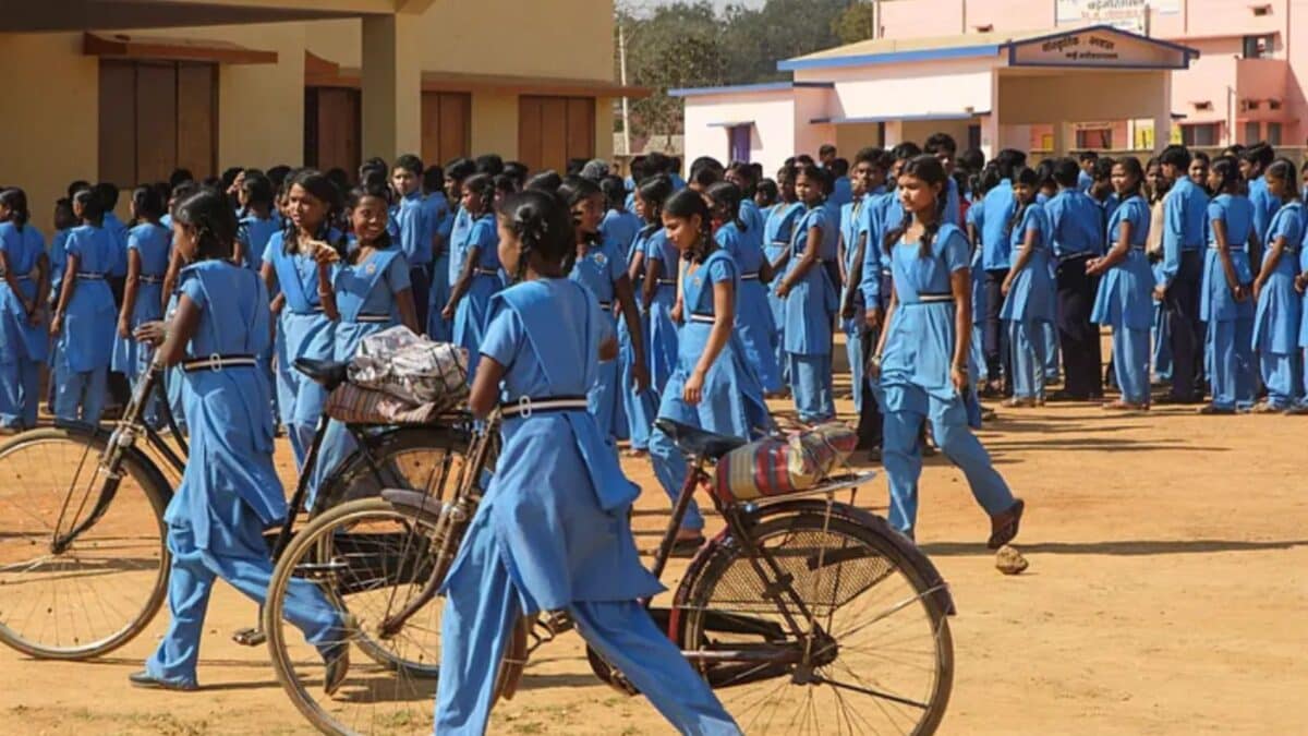 Uttar Pradesh Nears 100% U-DISE Plus Student Data Completion