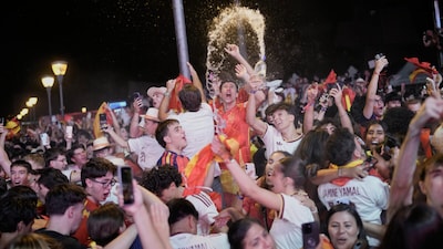 long-live-spain-madrid-erupts-as-fans-celebrate-2-0-win-over-france