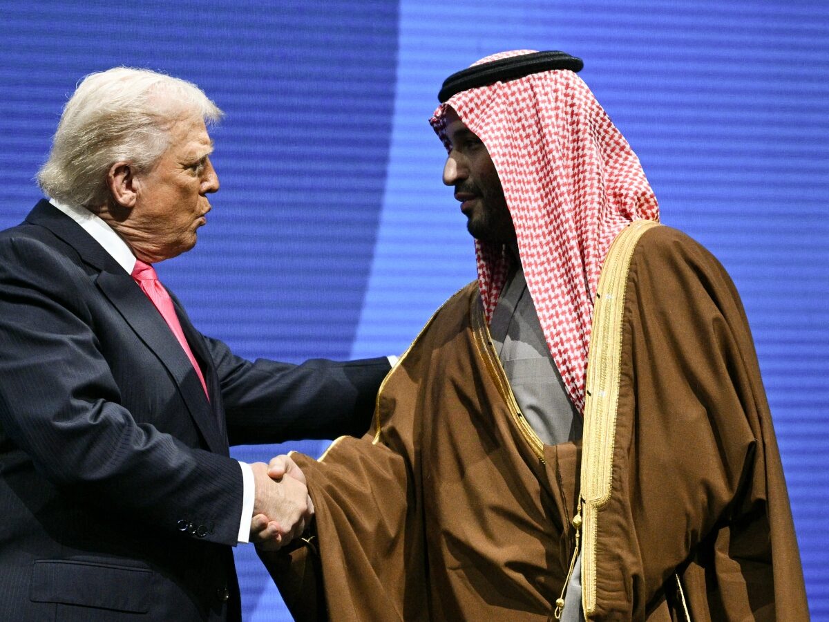 US, Saudi Arabia Announce Multi-Billion-Dollar Nuclear Cooperation Agreement | World News - News18