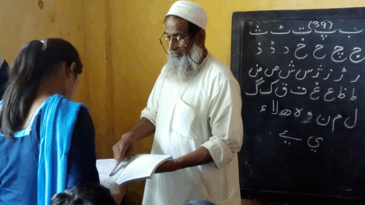 SIR Hunt Unearths Delhi Man's 'Prophet Contest' Certificate: Why Did Hindus Learn Urdu?