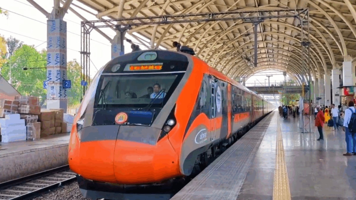 Varanasi-Delhi Sleeper Vande Bharat: Ticket Booking To Begin In 3 Days; Check Timings And Route